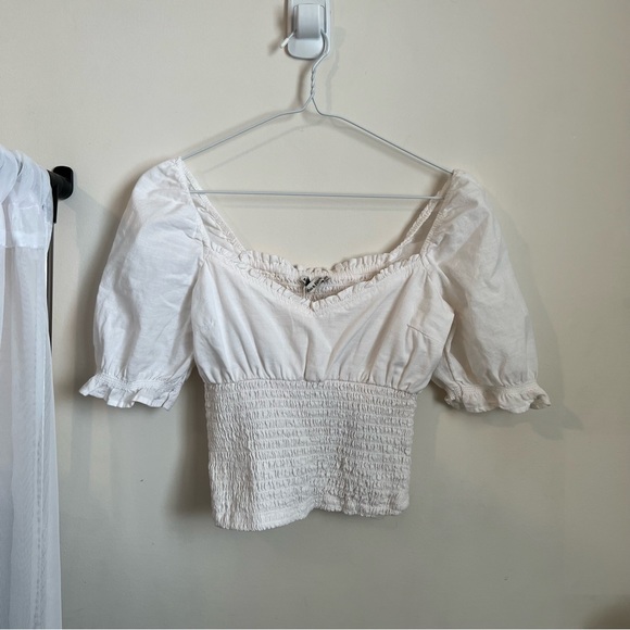 NWOT Abercrombie & Fitch Short Sleeve Smocked Waist Top - Picture 1 of 11